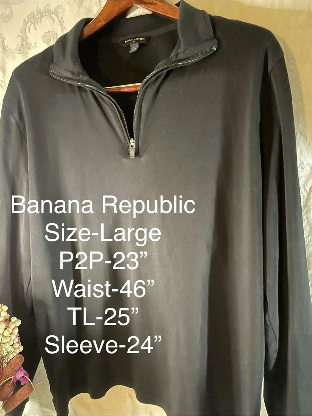 Banana Republic Men's/Womens Black Quarter-Zip Pullover Size-L